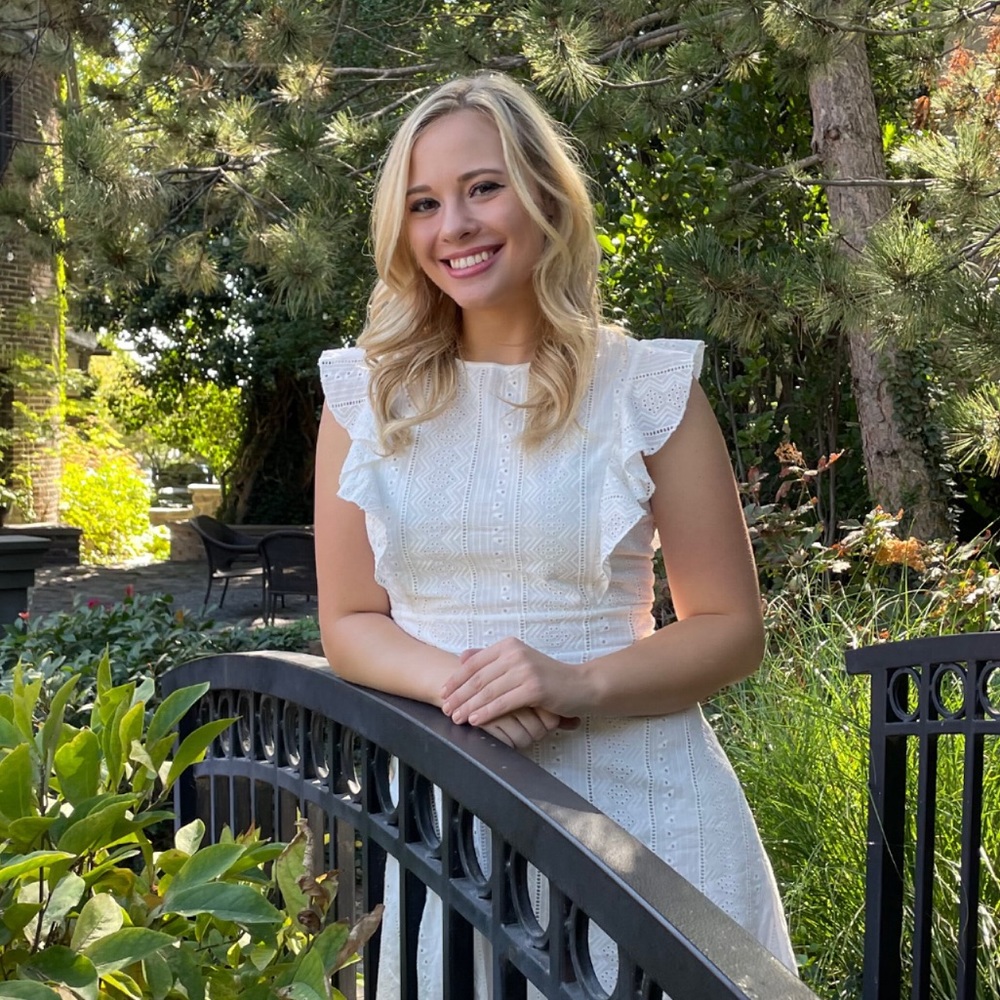 Meet your Posher, Savannah